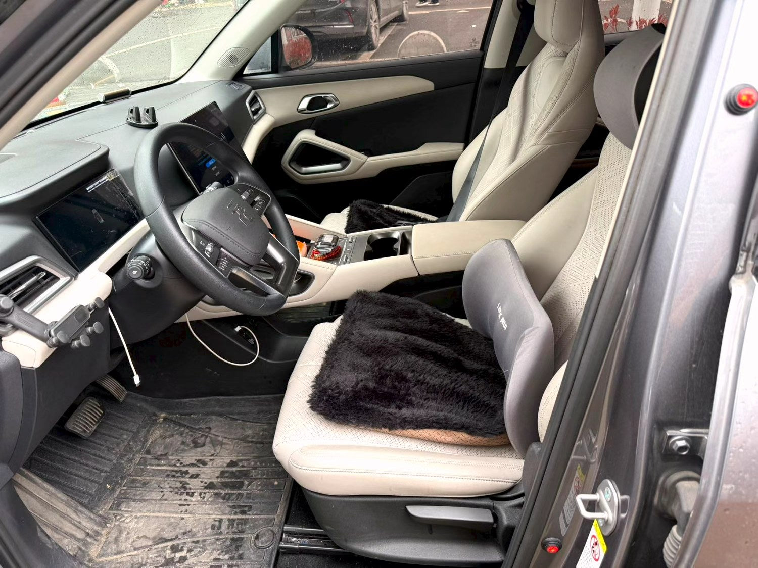 比亚迪 2024款 元 UP 401KM 领先型 自动挡（1098）