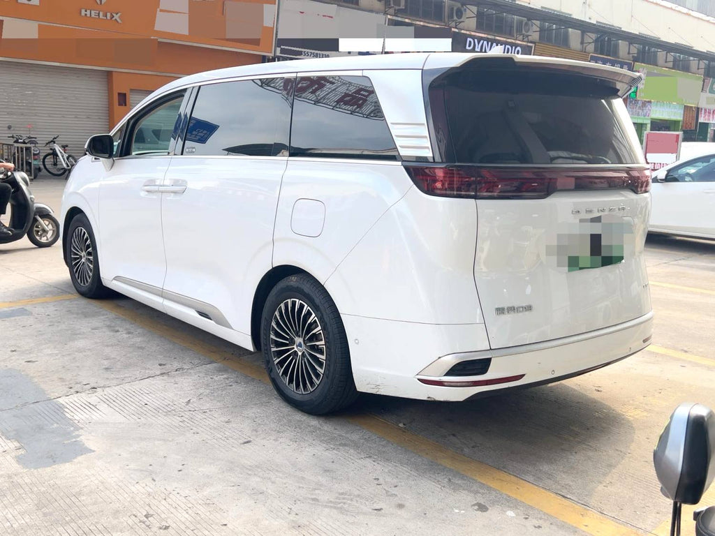 腾势 2022款 腾势D9 EV 600 四驱旗舰型 自动挡