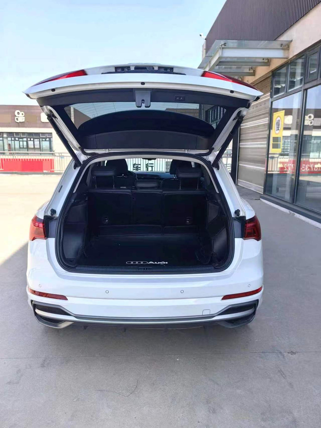 奥迪 2023款 Q3 1.5TFSI 35TFSI 时尚动感型 自动挡（2952）