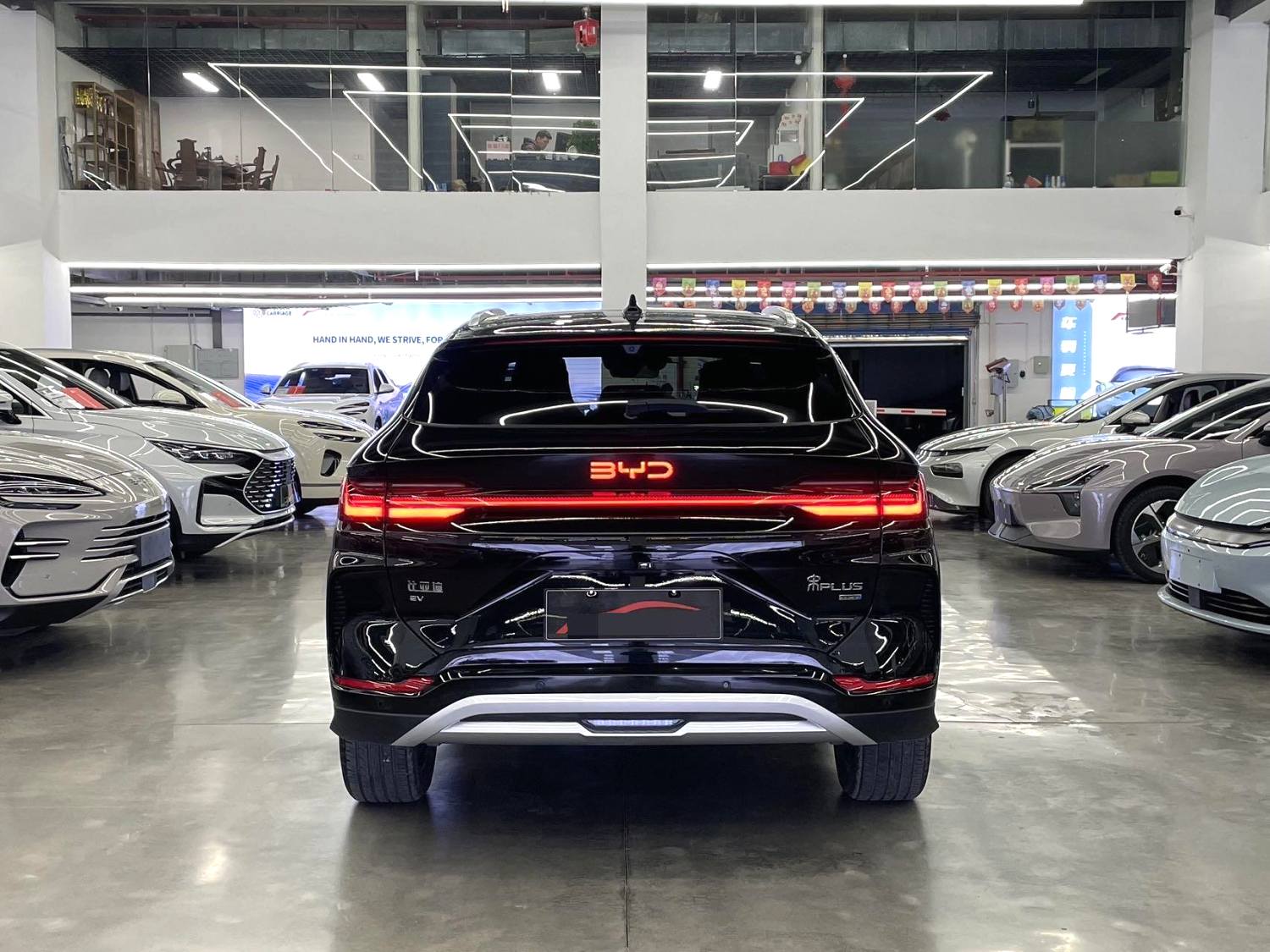 比亚迪 宋PLUS新能源 2025款 宋PLUS EV 智驾版 520km 尊贵型 自动挡