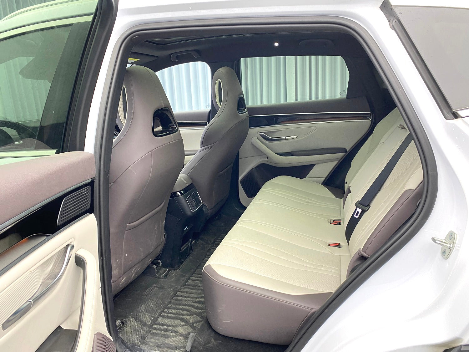 比亚迪 宋PLUS新能源 2025款 宋PLUS EV 智驾版 520km 尊贵型 自动挡（1598）