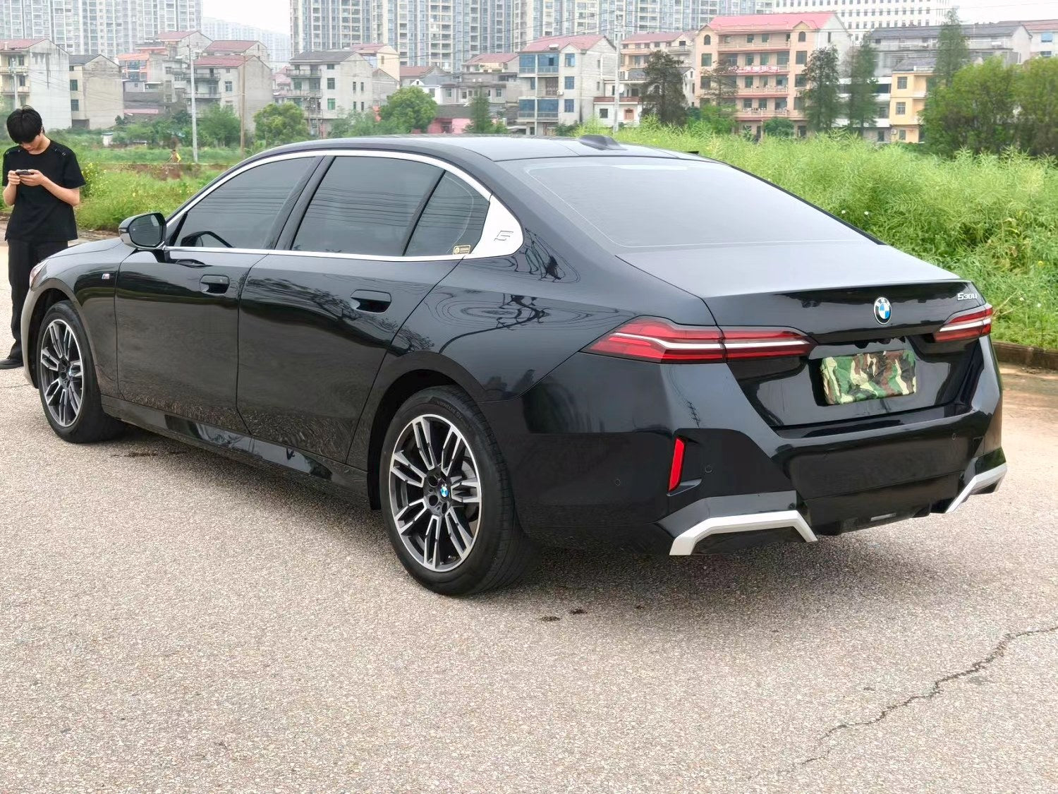 宝马 5系 2024款 530Li 48V 2.0T 领先型 M运动套装 自动挡（4859）