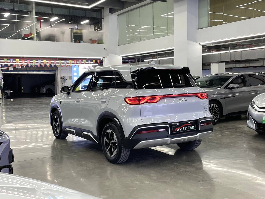 比亚迪 2025款 元 UP 智驾版 401KM 超越型 自动挡（1198）