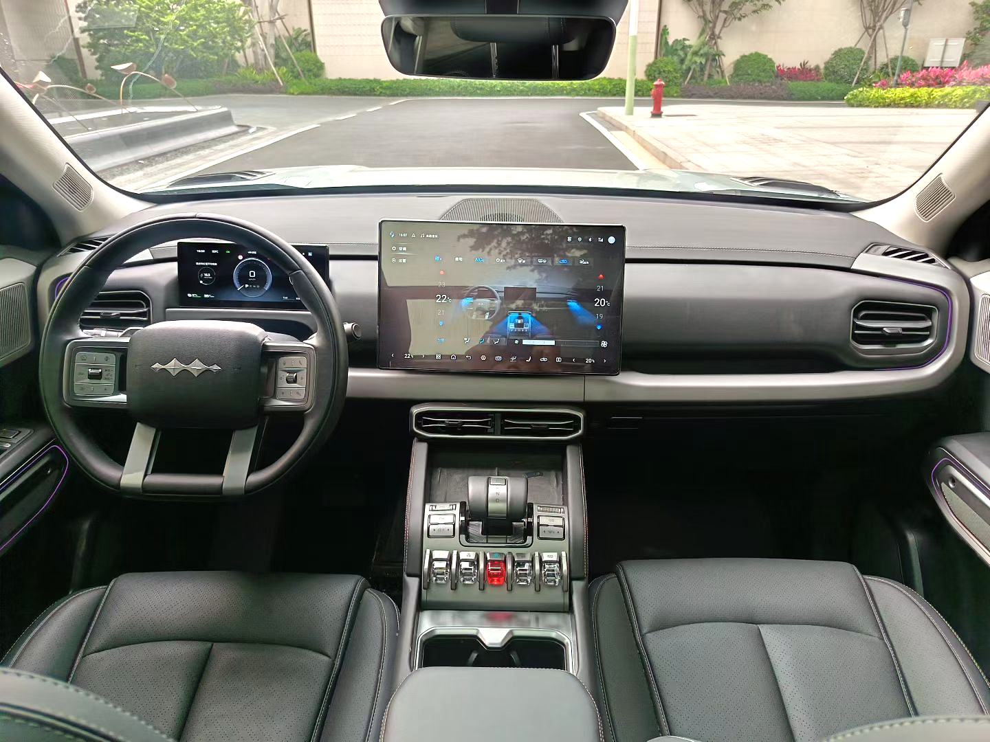 方程豹 2025款 钛3 501KM 后驱智驾Max版 自动挡（1398）
