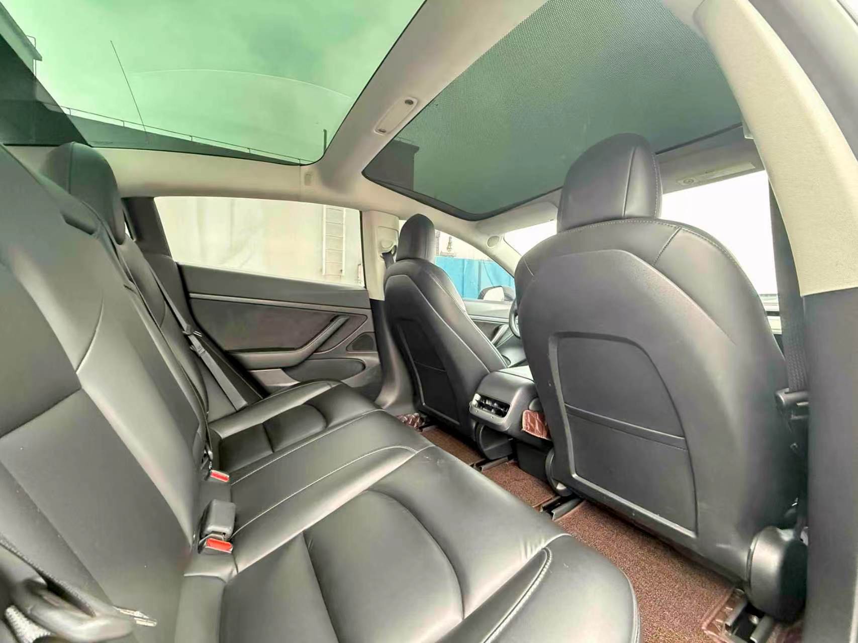 特斯拉Model3 2020款长续航后轮驱动版