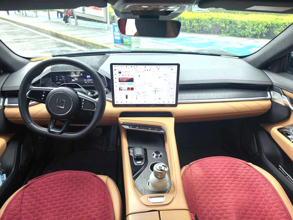 极氪 2023款 极氪001 WE版 86kWh 自动挡（3000）