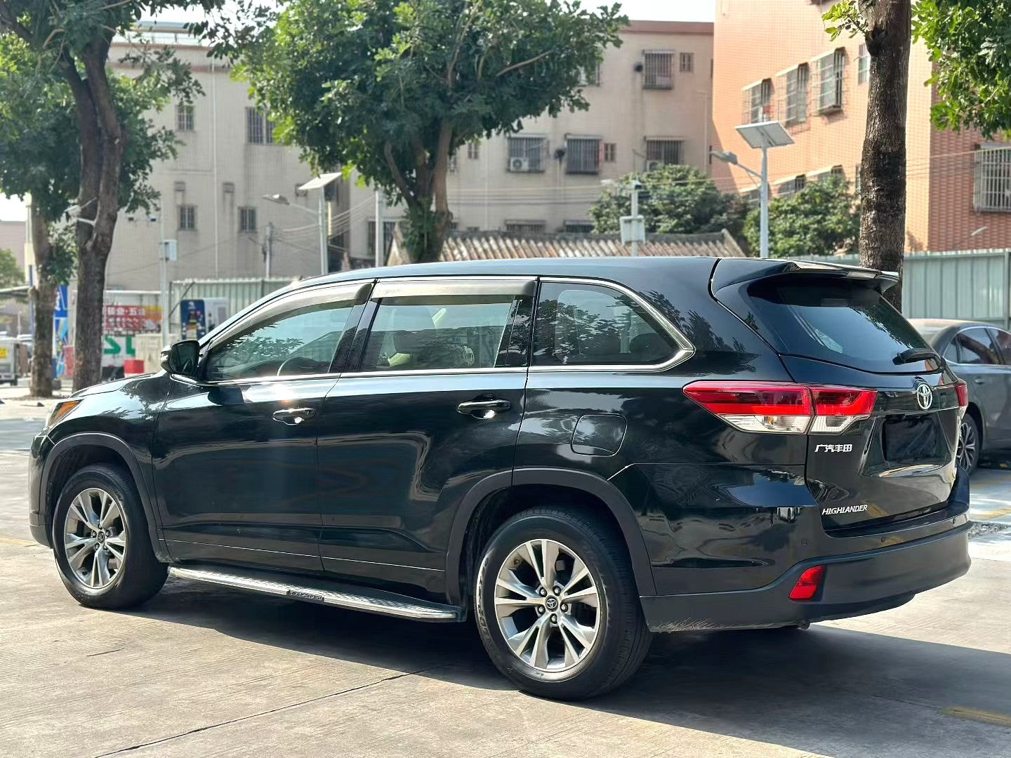 丰田 2021款 汉兰达 2.0T 两驱精英版7座 自动挡（2488）
