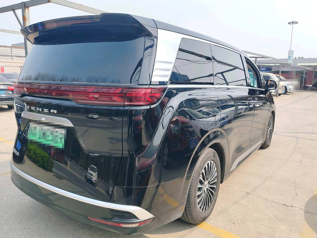 腾势 2024款 腾势D9 EV EV620 尊享型 自动挡