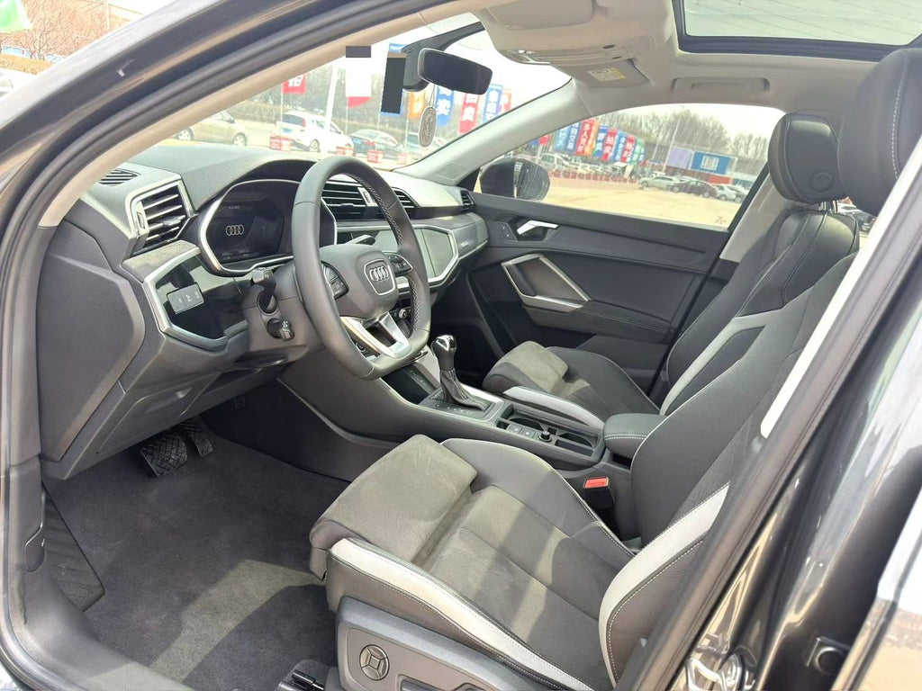 奥迪 2023款 Q3 1.4TFSI 35TFSI 时尚动感型 自动挡（2928）