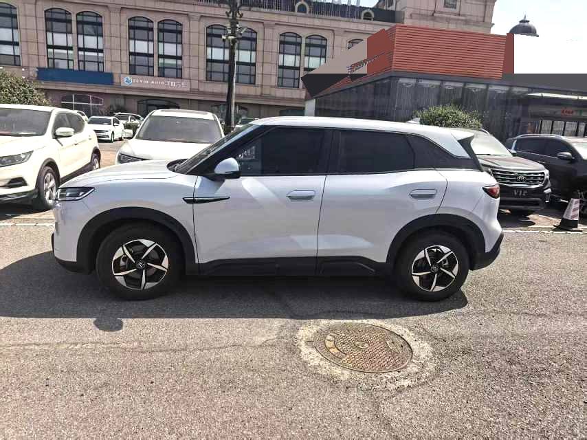 比亚迪 2024款 元 UP 301KM 领先型 自动挡（0968）