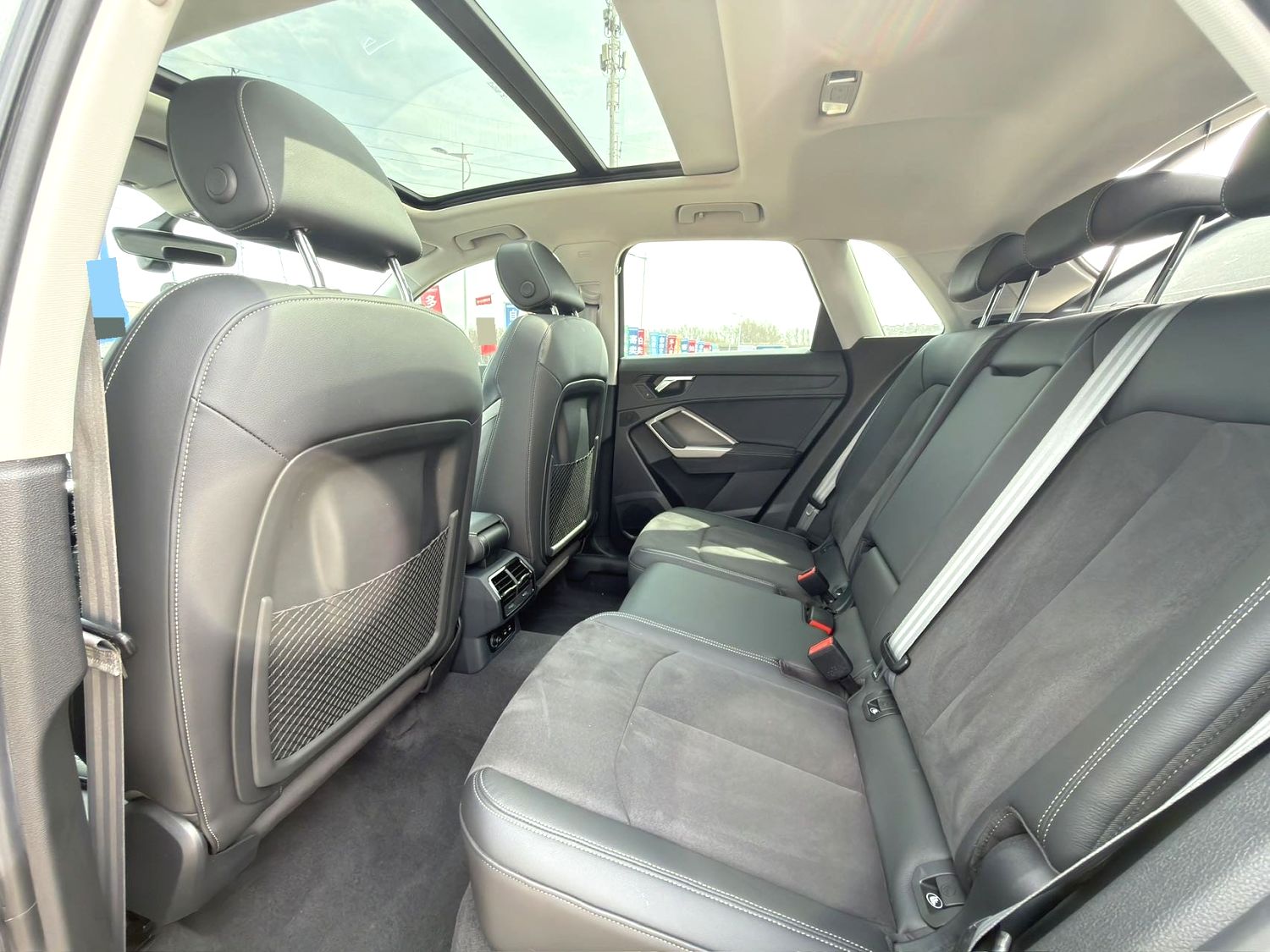 奥迪 2023款 Q3 1.4TFSI 35TFSI 时尚动感型 自动挡（2928）