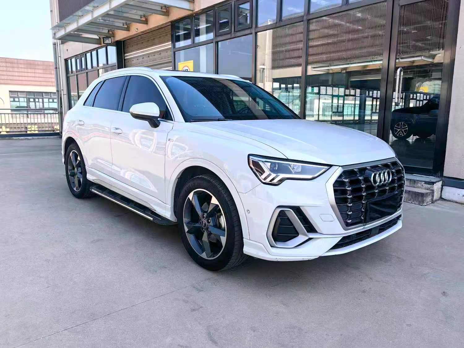 奥迪 2023款 Q3 1.5TFSI 35TFSI 时尚动感型 自动挡（2952）