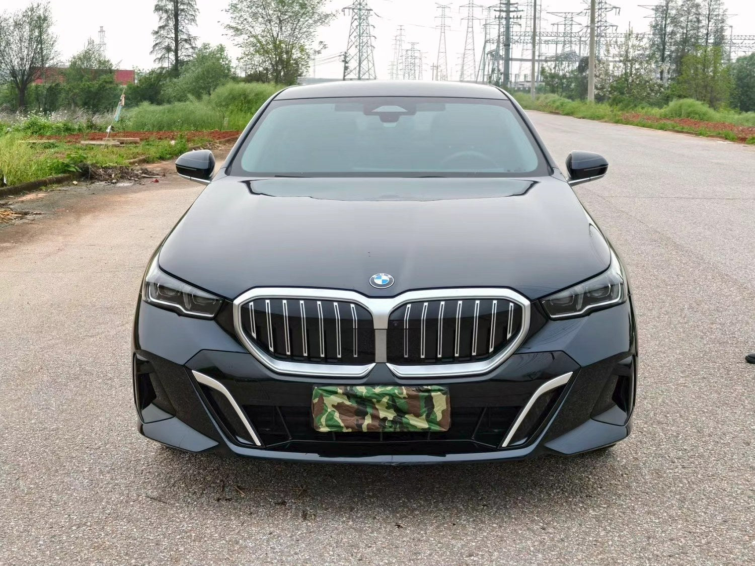 宝马 5系 2024款 530Li 48V 2.0T 领先型 M运动套装 自动挡（4859）