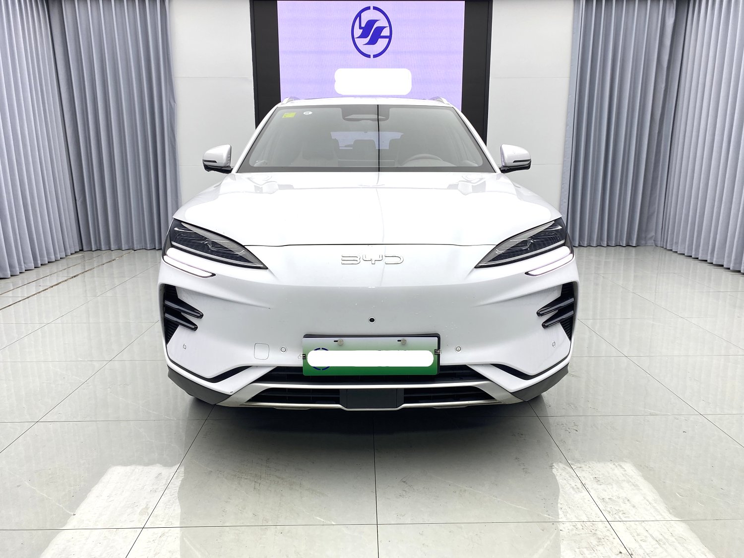 比亚迪 宋PLUS新能源 2025款 宋PLUS EV 智驾版 520km 尊贵型 自动挡（1598）