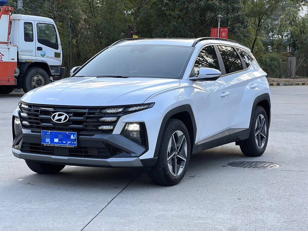 现代 2025款 途胜 L 1.5T 精英版
